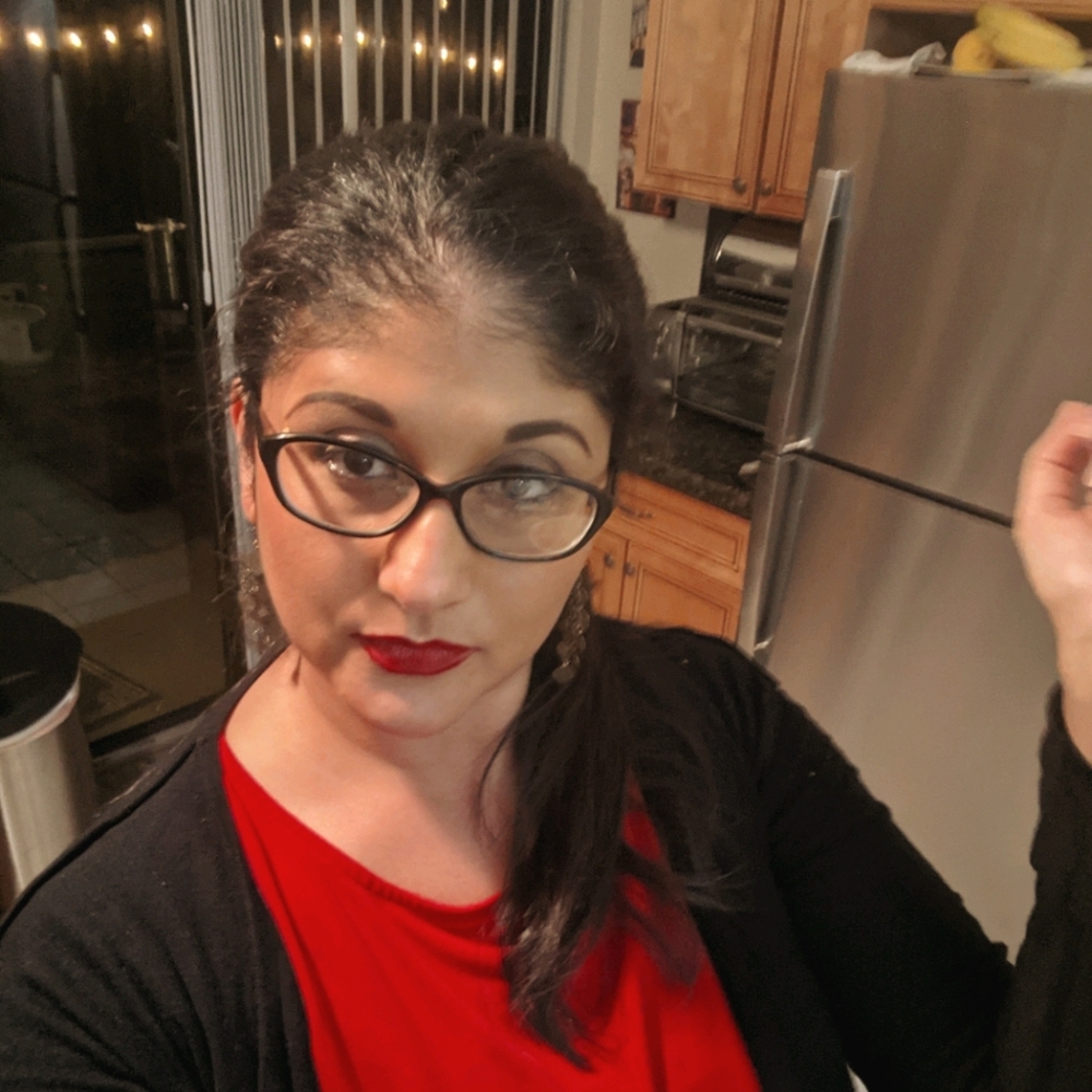 Meet your Posher, Valeria